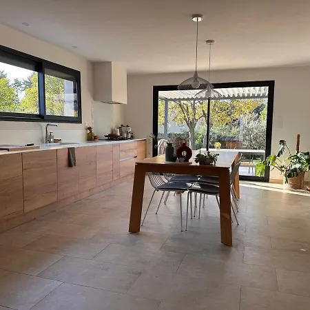 Contemporary Charming * Sommières