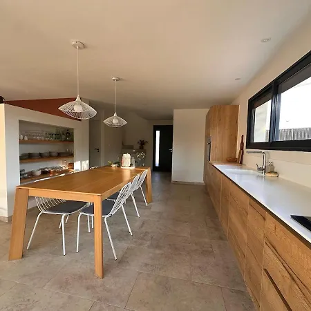 Contemporary Charming Villa Sommières
