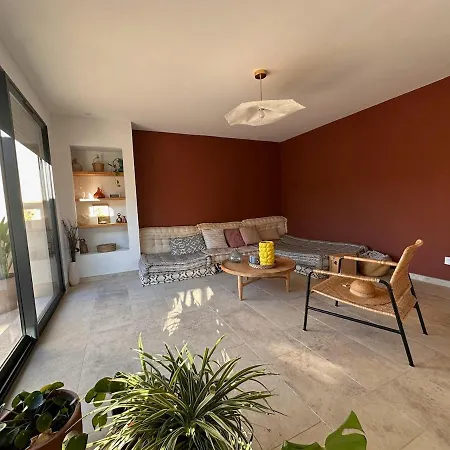 Contemporary Charming Villa *