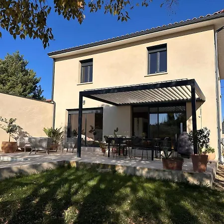 Contemporary Charming Villa Sommières