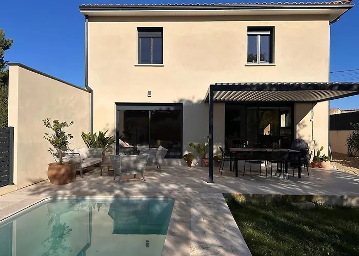 Contemporary Charming Villa Sommières
